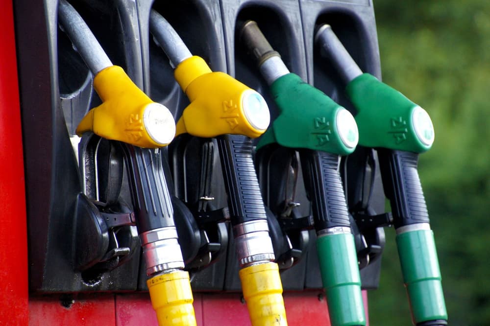 red-diesel-price-uk-explained-pleavin-petroluem